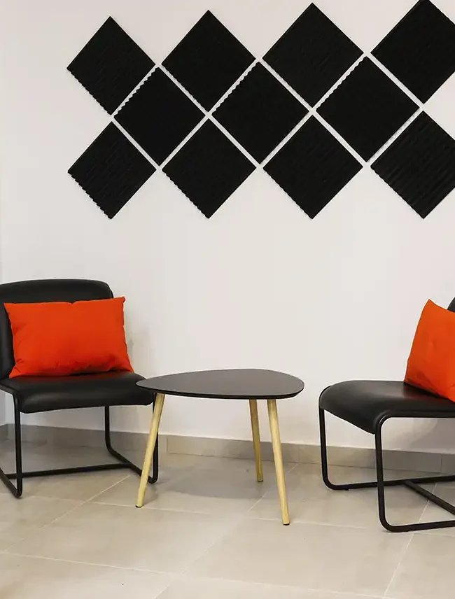 Modifícate Space, el nuevo centro de Antonio Crespo, ofrece entrenamientos presenciales eficaces en un entorno cómodo, privado y orientado a resultados.